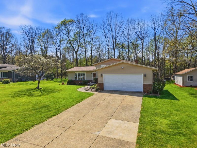 2030 Zircon Street NE, Canton, OH 44721 Photo 3