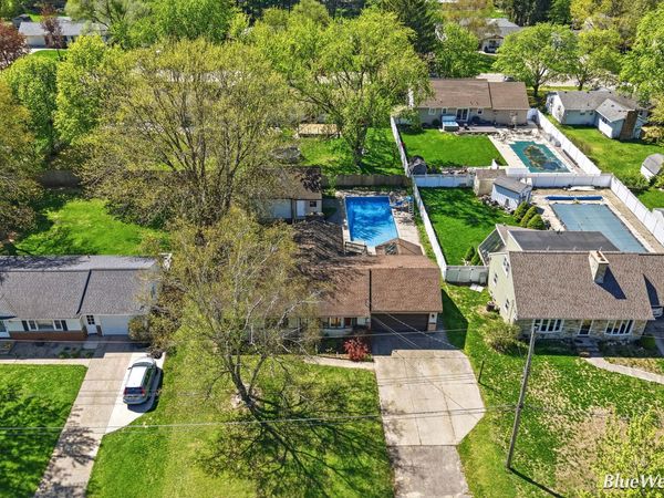 7249 Heatherwood Drive, Jenison, MI 49428