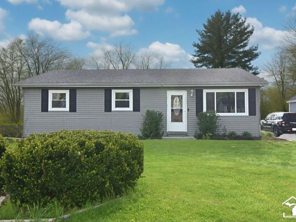 7050 Maplewood Drive, Temperance, MI 48182