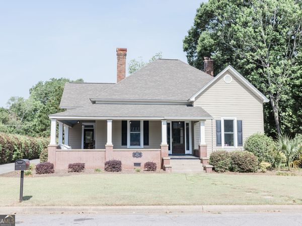 610 Ridge Avenue N, Tifton, GA 31794