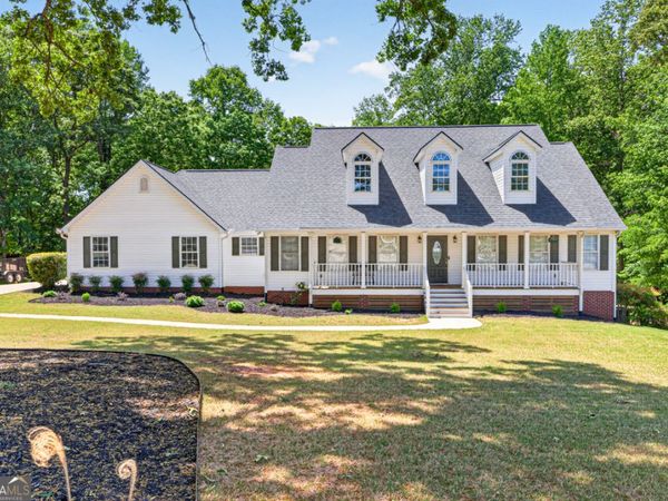 5633 Peace Avenue, Braselton, GA 30517