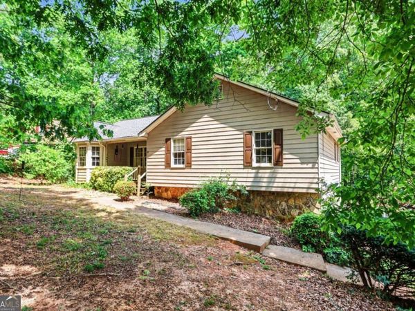 310 White Oak Street, Dallas, GA 30157