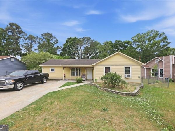 10391 Wrens Drive, Jonesboro, GA 30238