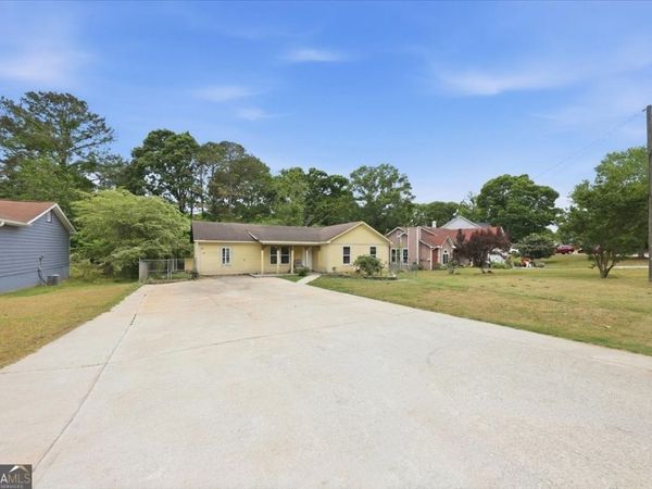 10391 Wrens Drive, Jonesboro, GA 30238