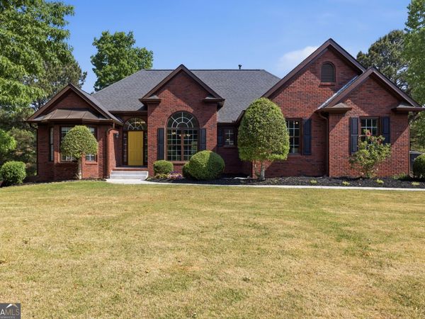 2015 Wood Valley Drive, Loganville, GA 30052