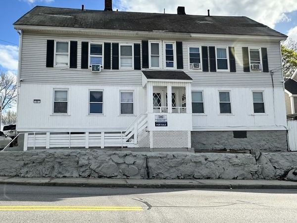68 Liberty St, Lowell, MA 01851