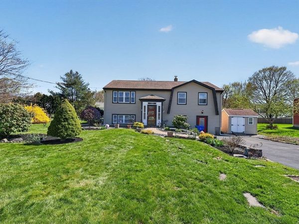 4 Fisher St, Taunton, MA 02780