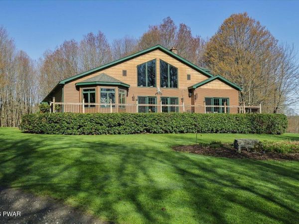 103 Como Road , Lakewood, PA 18439
