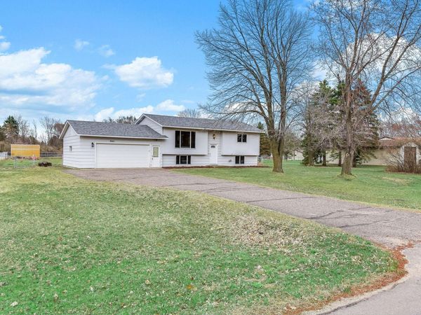 8662 Darlington Avenue NE, Monticello, MN 55362