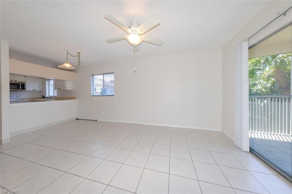 8101 Country Rd, Unit 203, Fort Myers, FL 33919 Photo