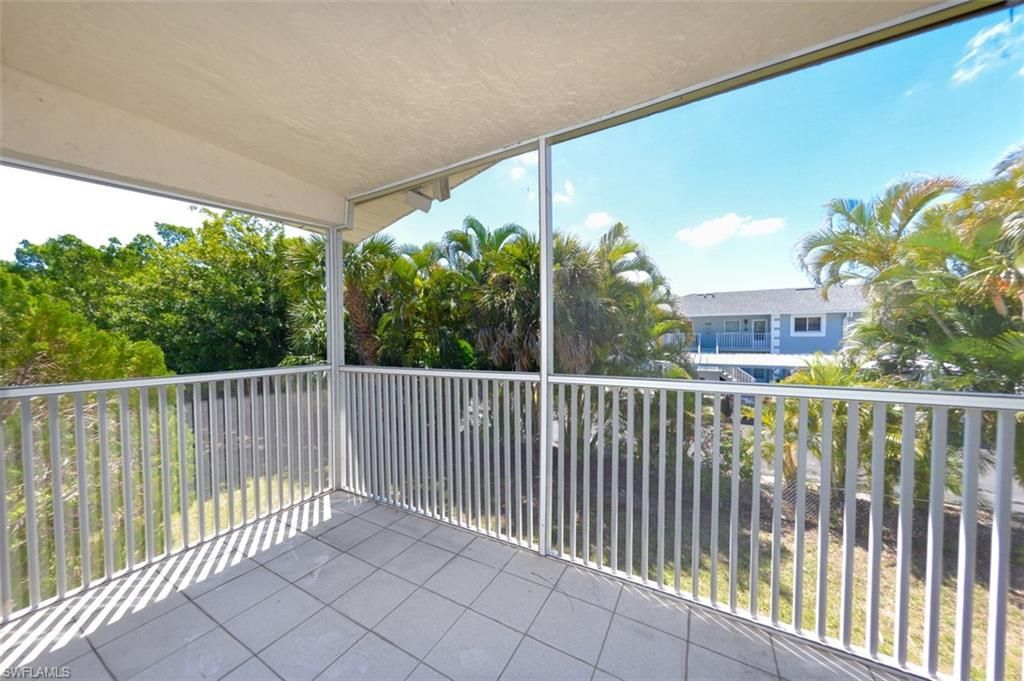 8101 Country Rd, Unit 203, Fort Myers, FL 33919 Photo