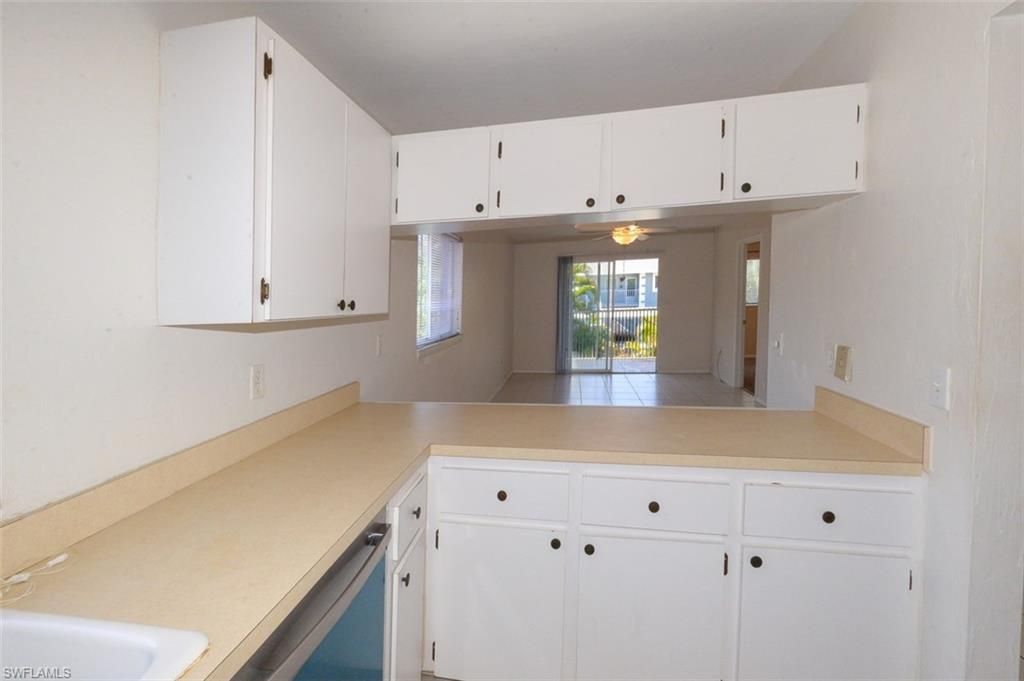 8101 Country Rd, Unit 203, Fort Myers, FL 33919 Photo