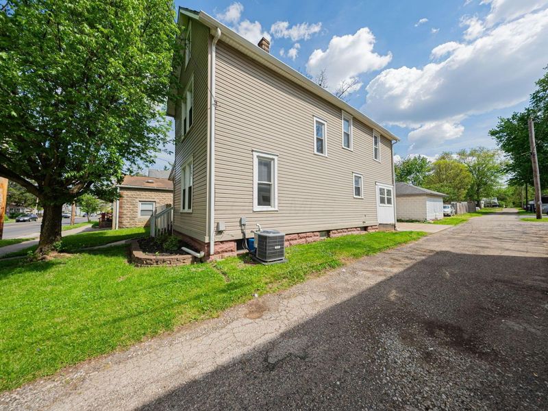 351 W William Street, Delaware, OH 43015 Photo 60