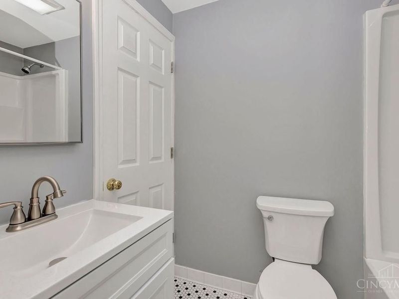 5469 Cleander Drive, Delhi Twp, OH 45238 Photo 32