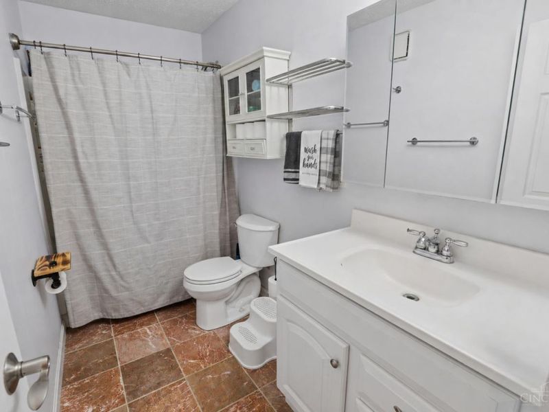 1270 Deblin Drive, Miami Twp, OH 45150 Photo 14