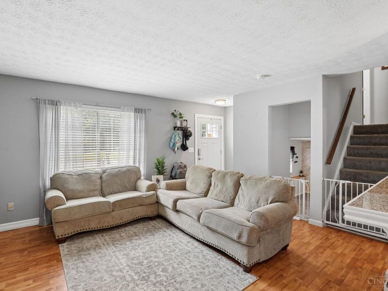 1270 Deblin Drive, Miami Twp, OH 45150 Photo 4