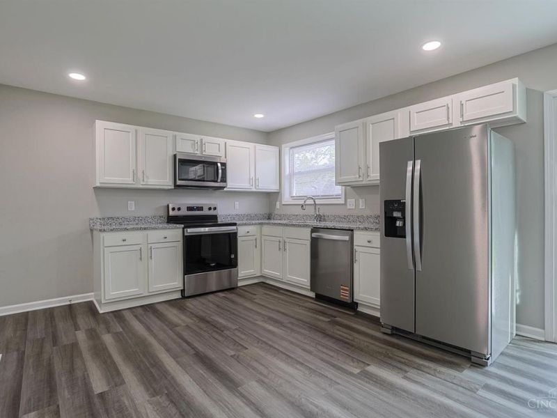 12145 Hitchcock Drive, Forest Park, OH 45240 Photo 14