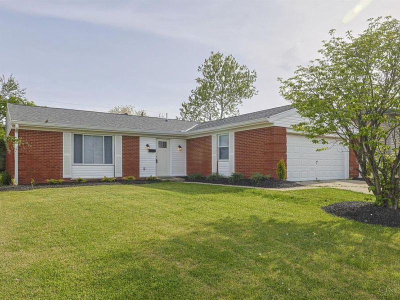 12145 Hitchcock Drive, Forest Park, OH 45240 Photo 2