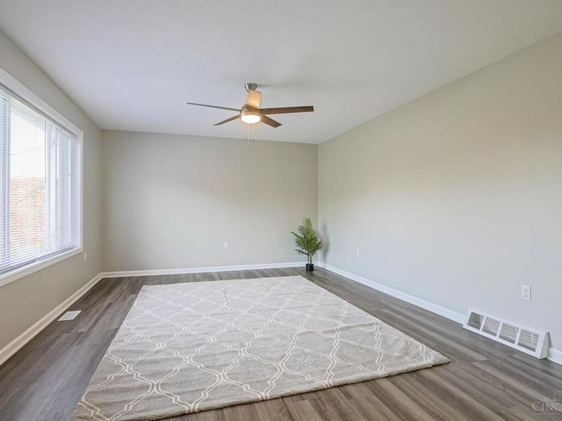 12145 Hitchcock Drive, Forest Park, OH 45240 Photo 9