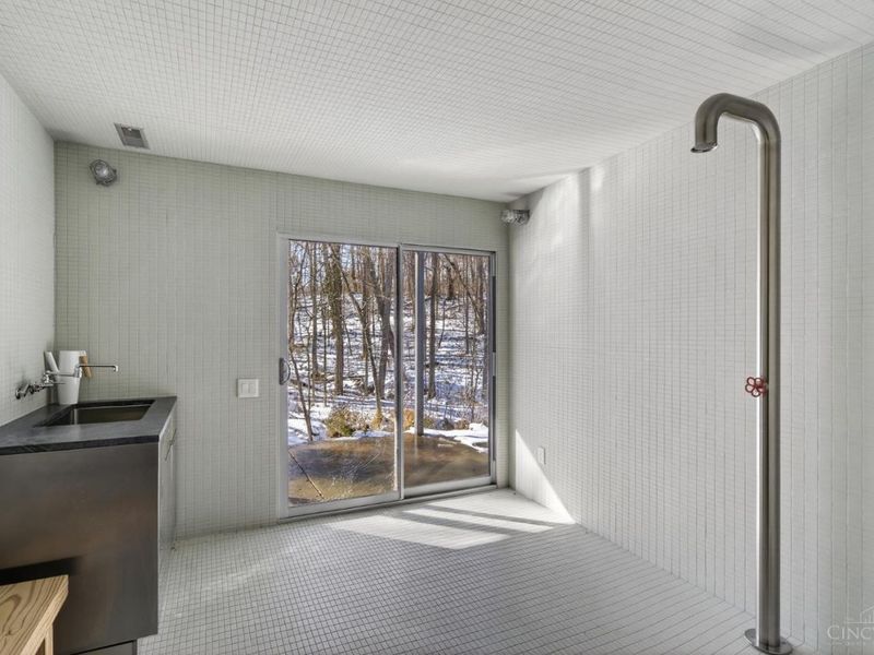 8425 Kugler Mill Road, Indian Hill, OH 45243 Photo 31