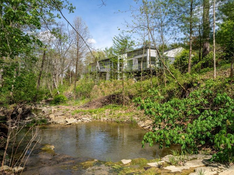 8425 Kugler Mill Road, Indian Hill, OH 45243 Photo 34