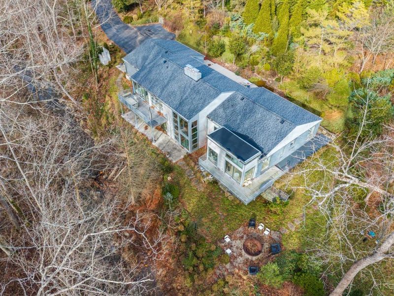 8425 Kugler Mill Road, Indian Hill, OH 45243 Photo 37