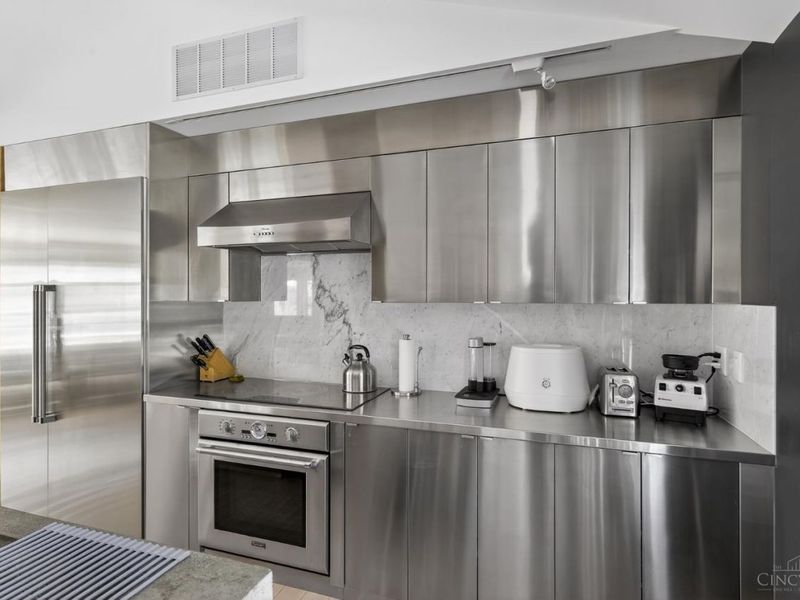 8425 Kugler Mill Road, Indian Hill, OH 45243 Photo 8