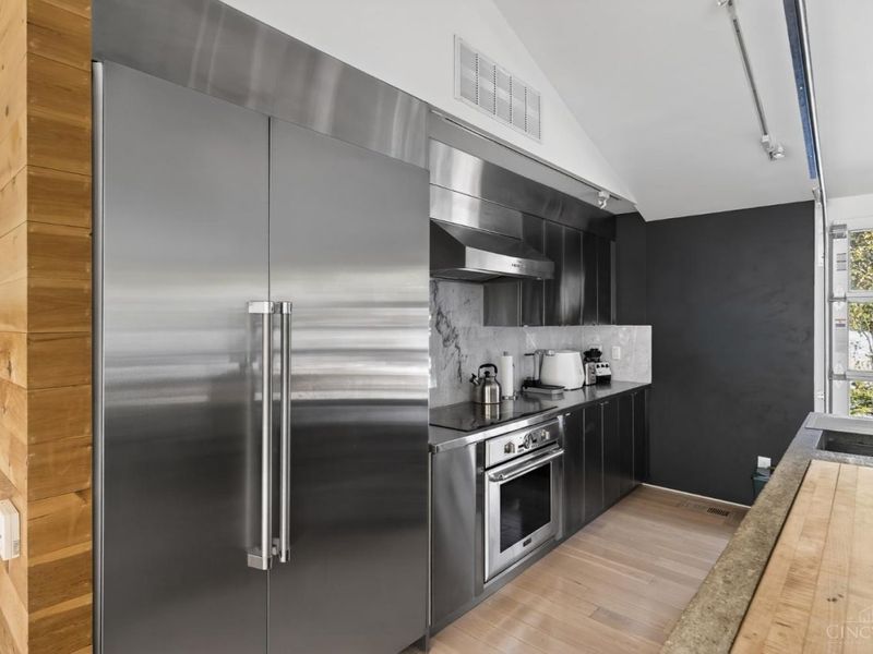 8425 Kugler Mill Road, Indian Hill, OH 45243 Photo 9