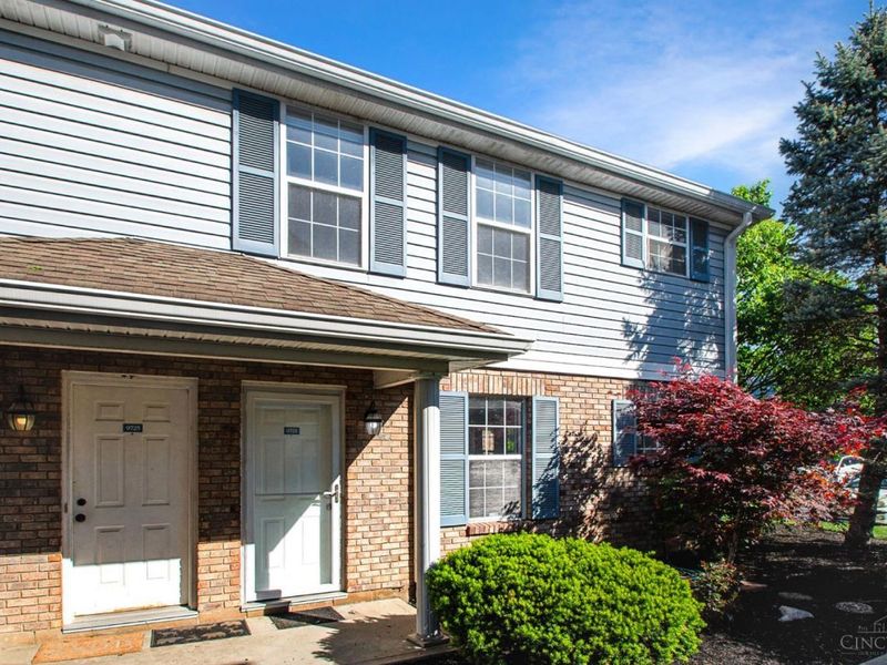 9723 Timberview Court, West Chester, OH 45241 Photo 2