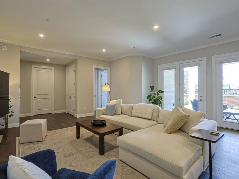 230 Vintage Club Drive, Unit 103, Montgomery, OH 45249 Photo 4