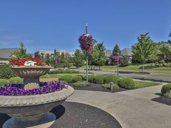 230 Vintage Club Drive, Unit 103, Montgomery, OH 45249