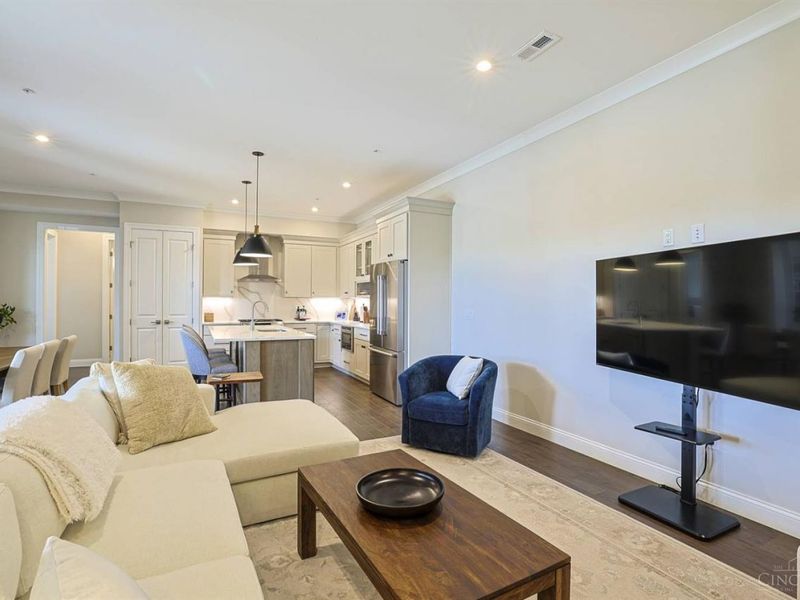 230 Vintage Club Drive, Unit 103, Montgomery, OH 45249 Photo 5