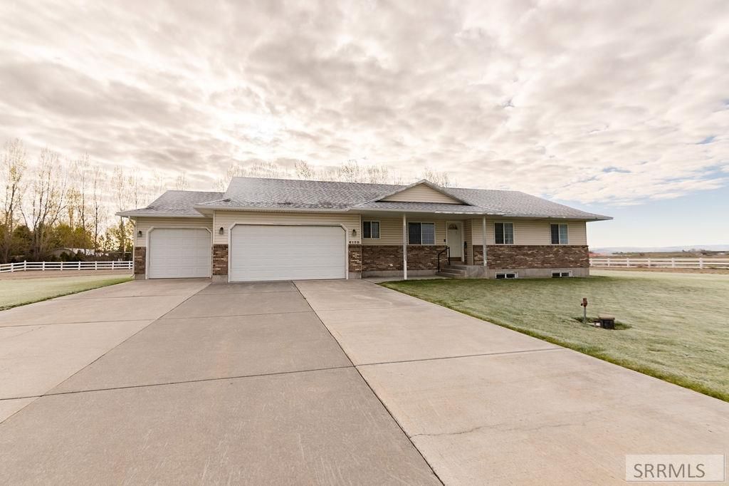 6138 N 12th E, Idaho Falls, ID 83401 Main Photo