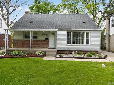 23125 Church Street, Oak Park, MI 48237