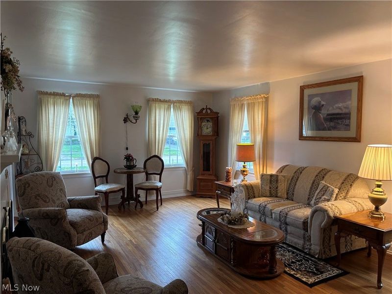365 Genesee Avenue NE, Warren, OH 44483 Photo 10