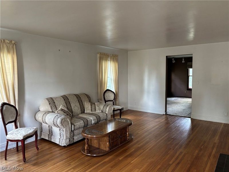 365 Genesee Avenue NE, Warren, OH 44483 Photo 11