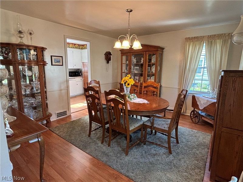 365 Genesee Avenue NE, Warren, OH 44483 Photo 15
