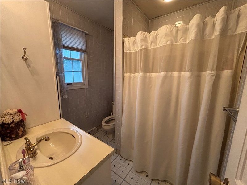 365 Genesee Avenue NE, Warren, OH 44483 Photo 25
