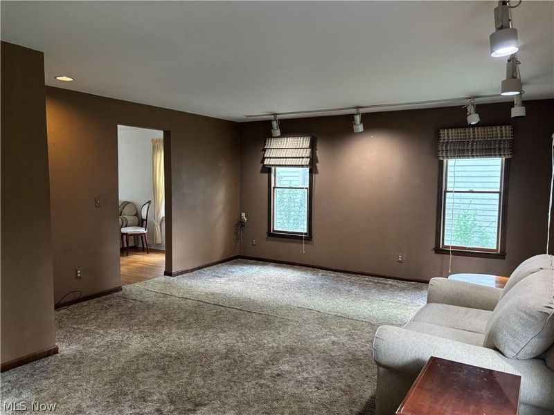 365 Genesee Avenue NE, Warren, OH 44483 Photo 7