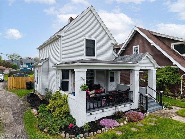 209 Gulf Road , Elyria, OH 44035