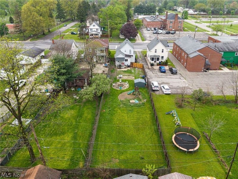 209 Gulf Road, Elyria, OH 44035 Photo 10