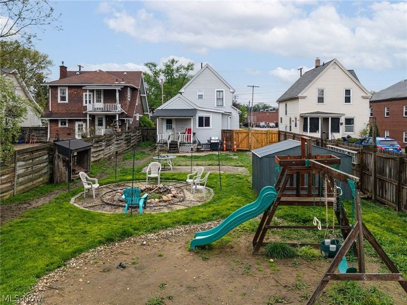 209 Gulf Road, Elyria, OH 44035 Photo 6