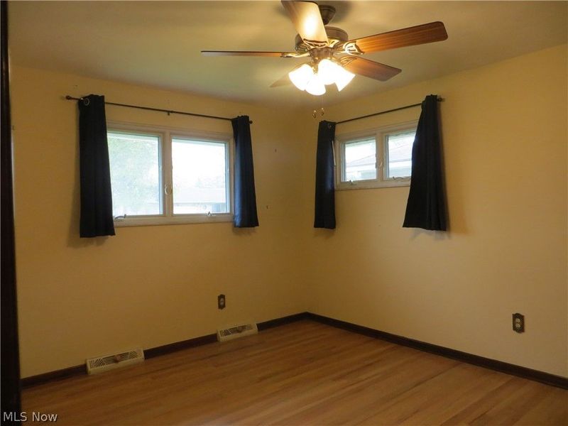 6204 Meadview Drive, Seven Hills, OH 44131 Photo 35