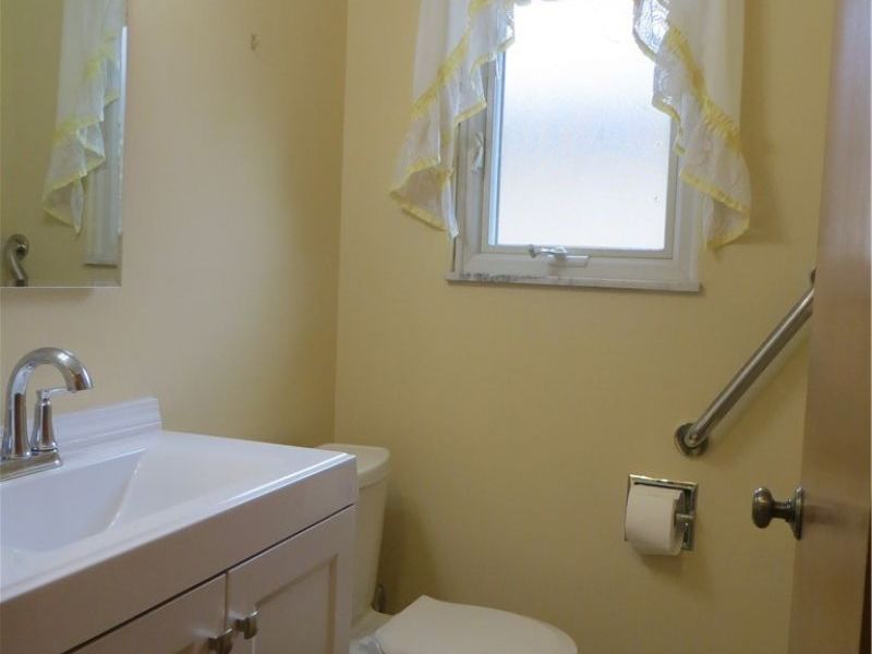 6204 Meadview Drive, Seven Hills, OH 44131 Photo 40