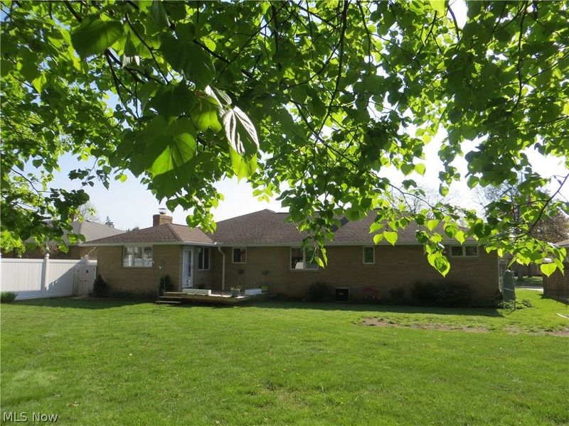 6204 Meadview Drive, Seven Hills, OH 44131 Photo 8