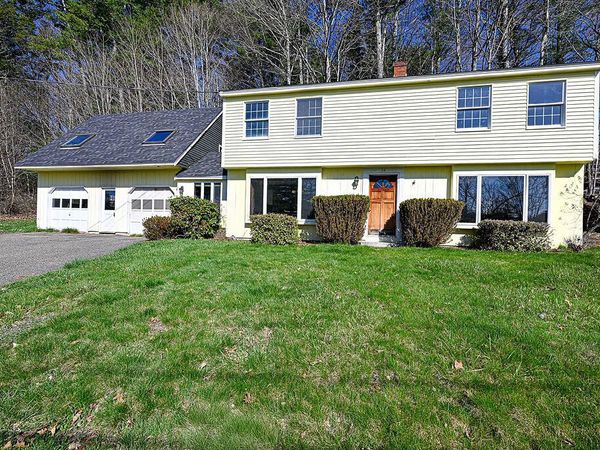 28 Ridgewood Road, Eliot, ME 03903