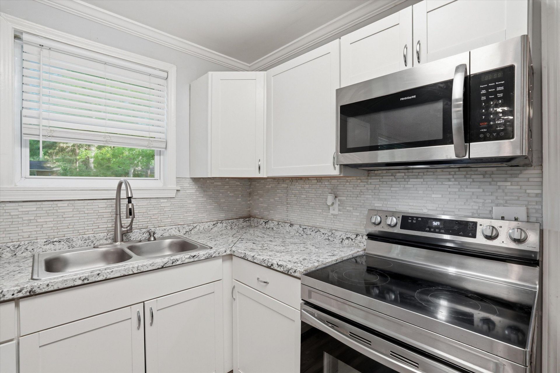 118 Froman Drive Photo 11