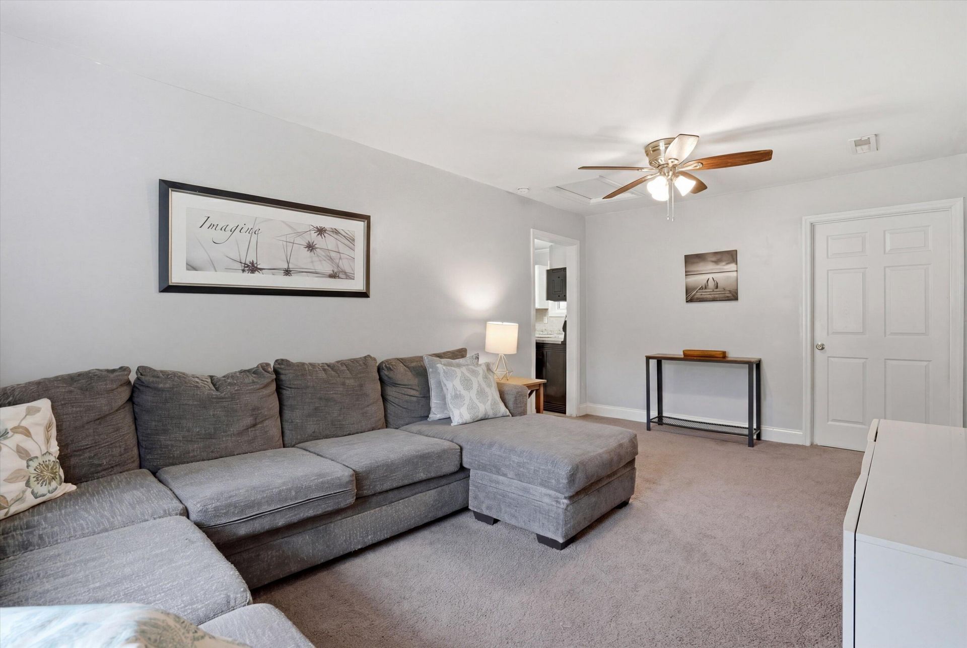 118 Froman Drive Photo 12