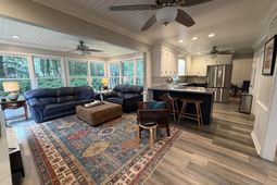 104 Seven Oaks Lane photo 4