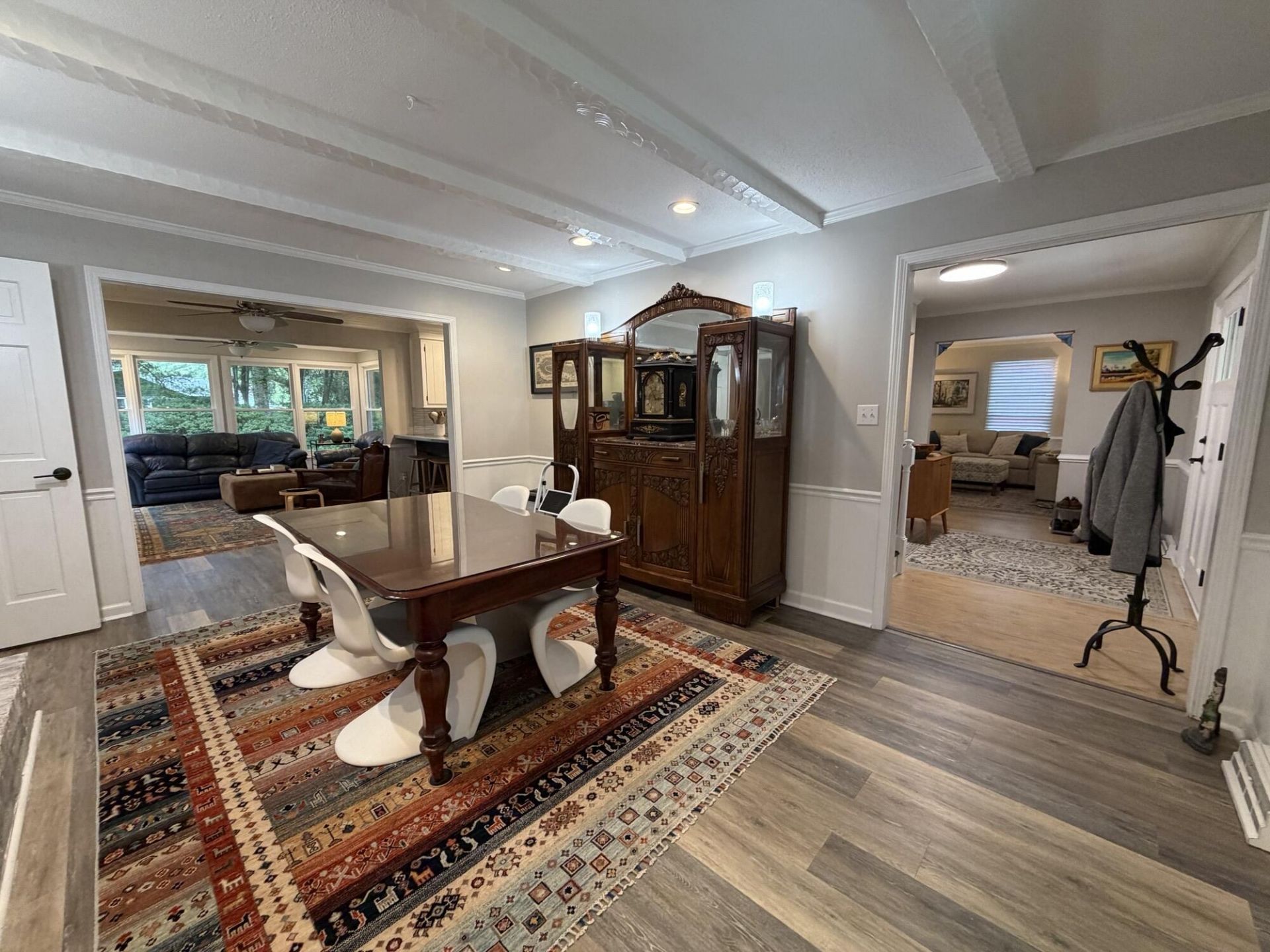 104 Seven Oaks Lane Photo 4